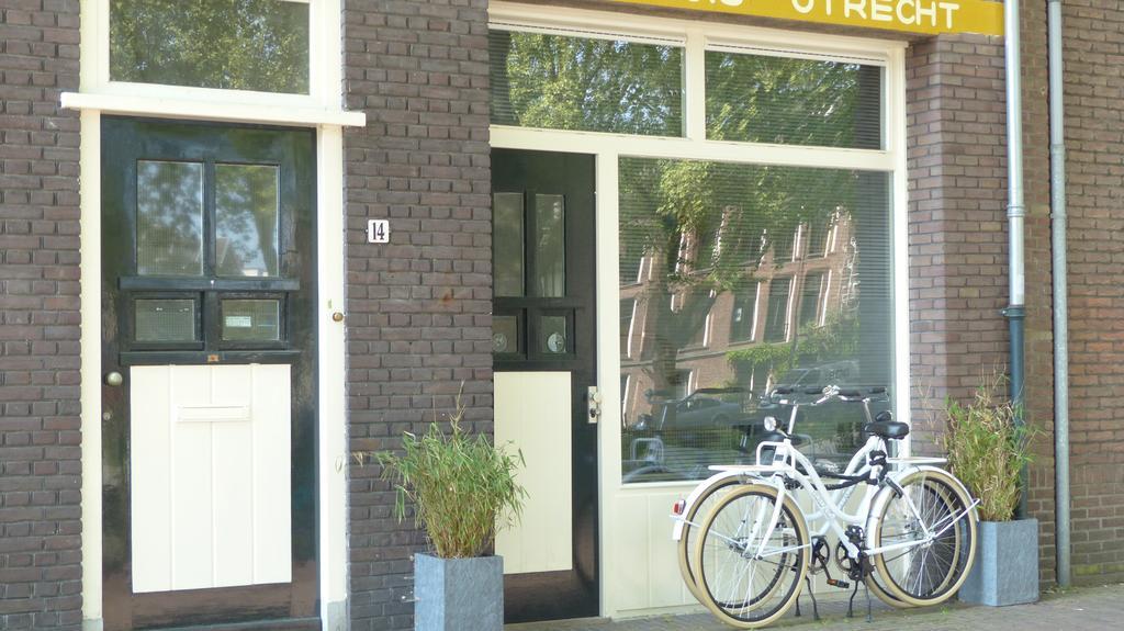 Bed & Breakfast Aan De Singel Van Utrecht Exterior photo